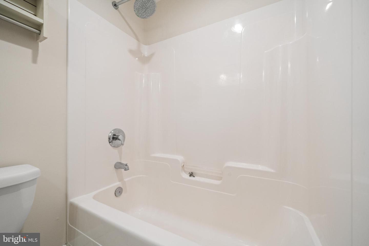 17289 PICKWICK DR, PURCELLVILLE, Virginia 20132, 5 Bedrooms Bedrooms, ,3 BathroomsBathrooms,Residential,For sale,17289 PICKWICK DR,VALO2095966 MLS # VALO2095966