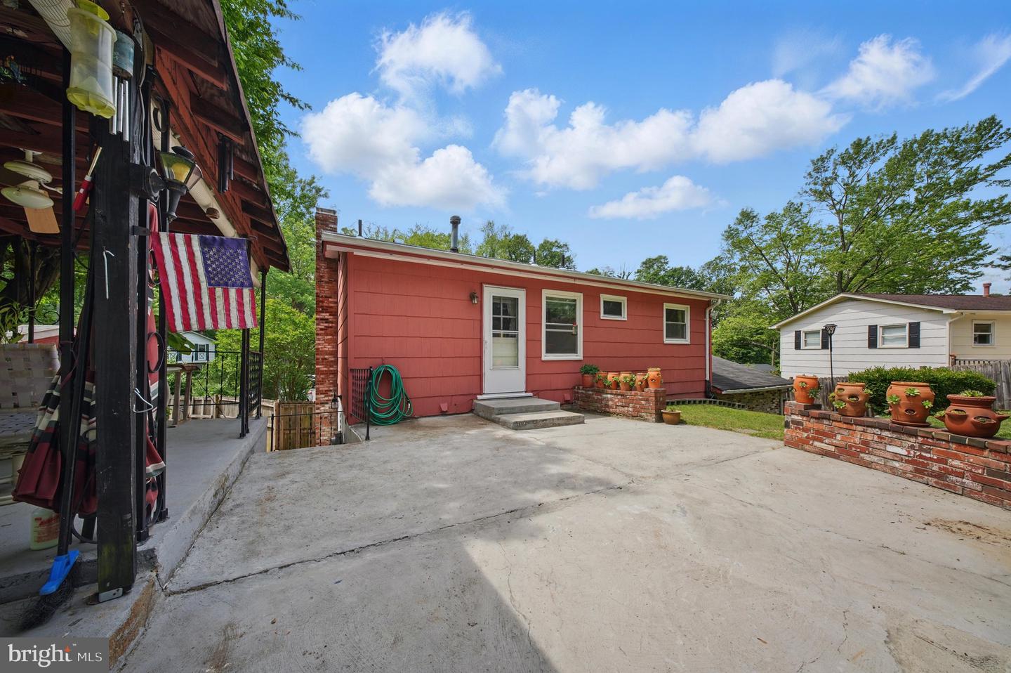 19007 RED OAK LN, TRIANGLE, Virginia 22172, 4 Bedrooms Bedrooms, ,2 BathroomsBathrooms,Residential,For sale,19007 RED OAK LN,VAPW2094482 MLS # VAPW2094482