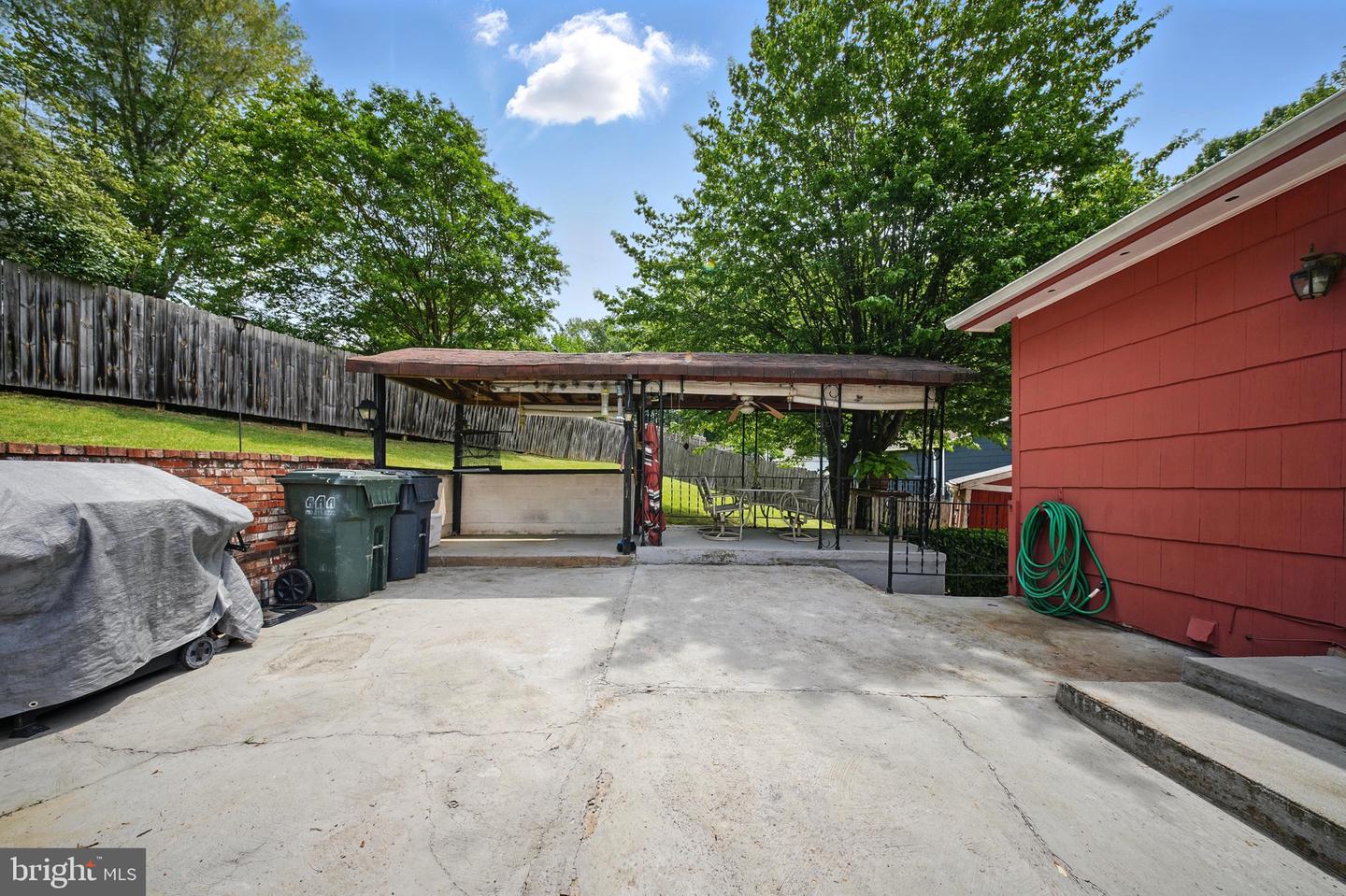 19007 RED OAK LN, TRIANGLE, Virginia 22172, 4 Bedrooms Bedrooms, ,2 BathroomsBathrooms,Residential,For sale,19007 RED OAK LN,VAPW2094482 MLS # VAPW2094482