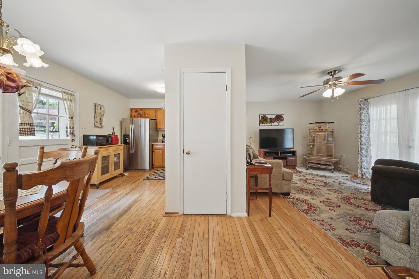 19007 RED OAK LN, TRIANGLE, Virginia 22172, 4 Bedrooms Bedrooms, ,2 BathroomsBathrooms,Residential,For sale,19007 RED OAK LN,VAPW2094482 MLS # VAPW2094482