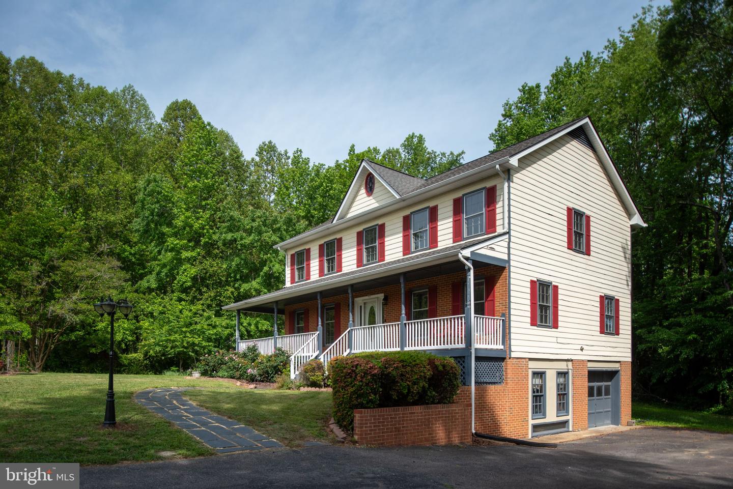 8207 COLISE LN, SPOTSYLVANIA, Virginia 22553, 4 Bedrooms Bedrooms, ,3 BathroomsBathrooms,Residential,For sale,8207 COLISE LN,VASP2033060 MLS # VASP2033060