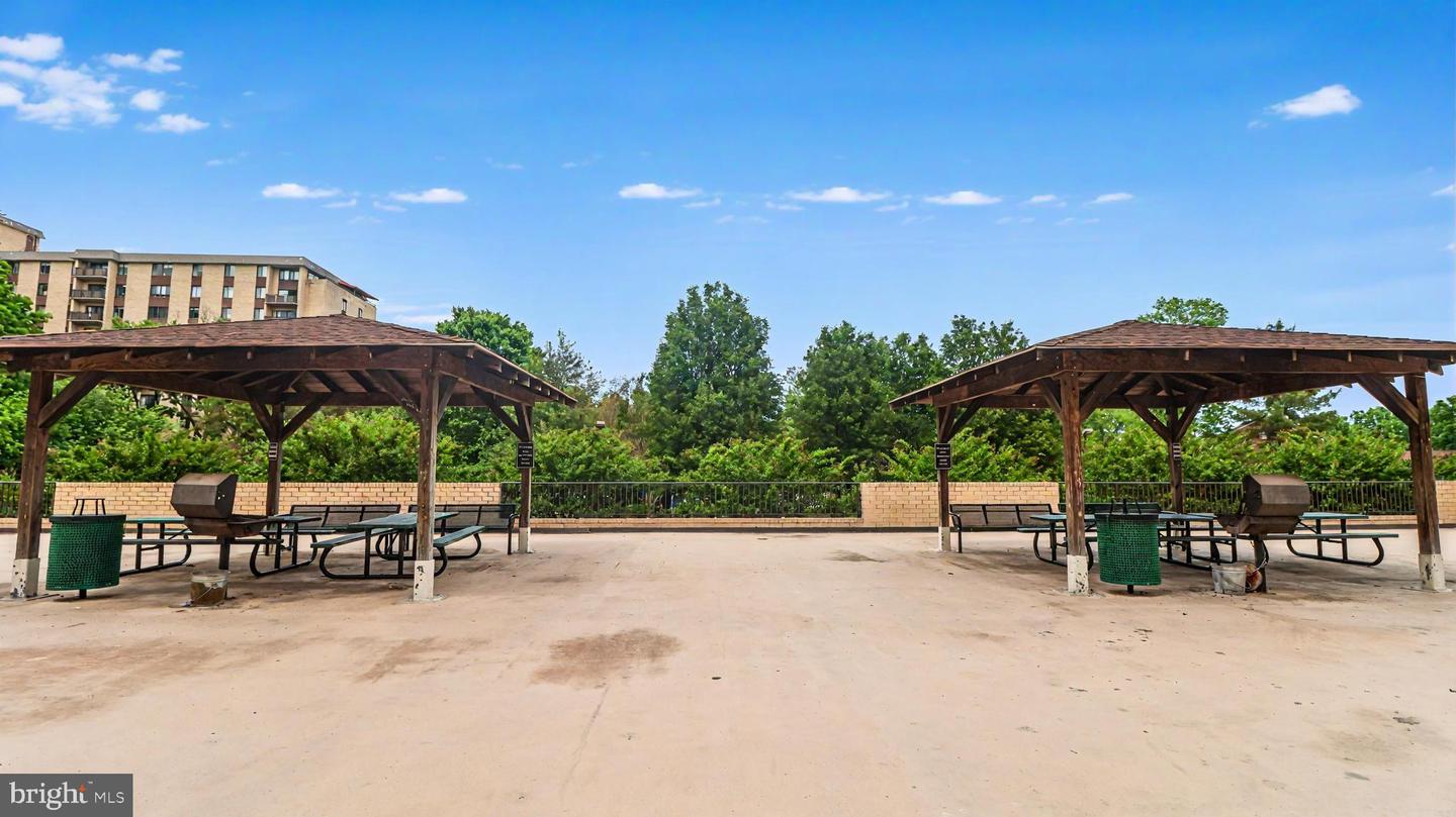 3100 S MANCHESTER ST #224, FALLS CHURCH, Virginia 22044, 1 Bedroom Bedrooms, ,1 BathroomBathrooms,Residential,For sale,3100 S MANCHESTER ST #224,VAFX2240392 MLS # VAFX2240392