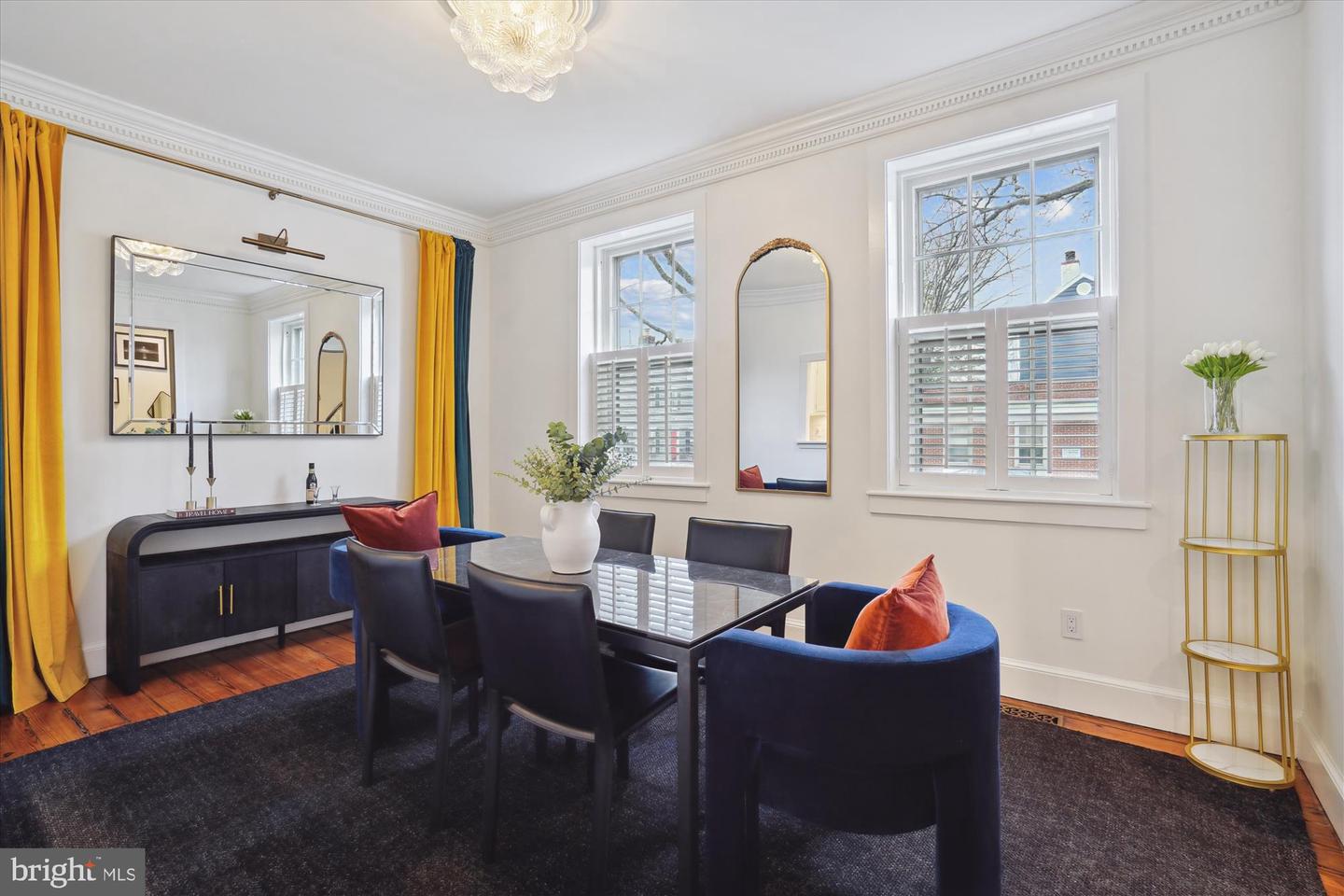 300 S COLUMBUS ST, ALEXANDRIA, Virginia 22314, 3 Bedrooms Bedrooms, 13 Rooms Rooms,3 BathroomsBathrooms,Residential,For sale,300 S COLUMBUS ST,VAAX2045270 MLS # VAAX2045270