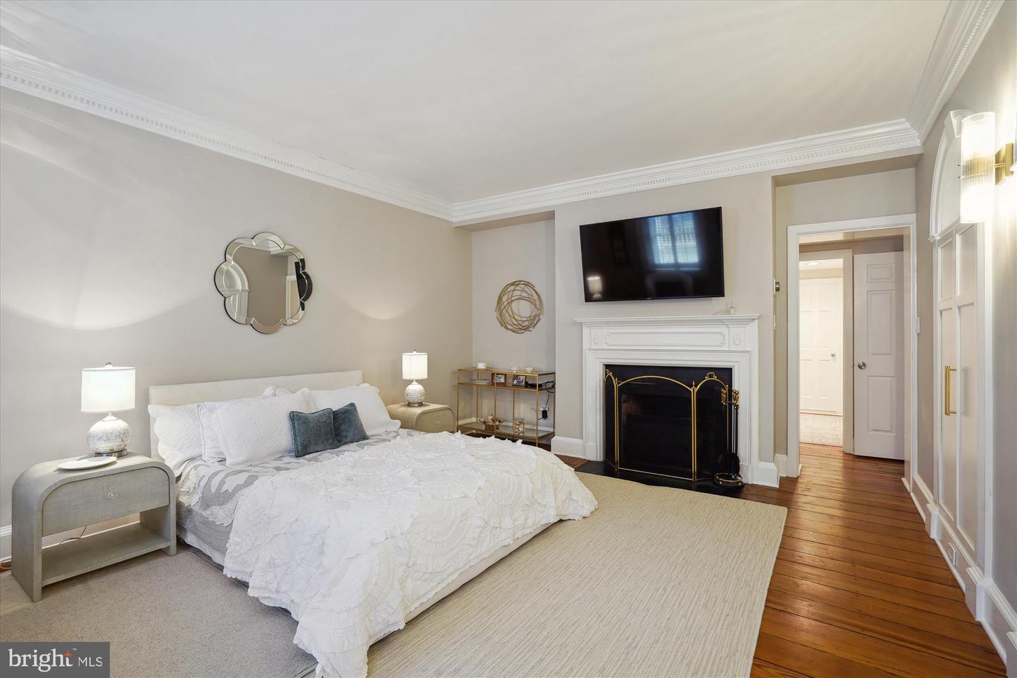 300 S COLUMBUS ST, ALEXANDRIA, Virginia 22314, 3 Bedrooms Bedrooms, 13 Rooms Rooms,3 BathroomsBathrooms,Residential,For sale,300 S COLUMBUS ST,VAAX2045270 MLS # VAAX2045270