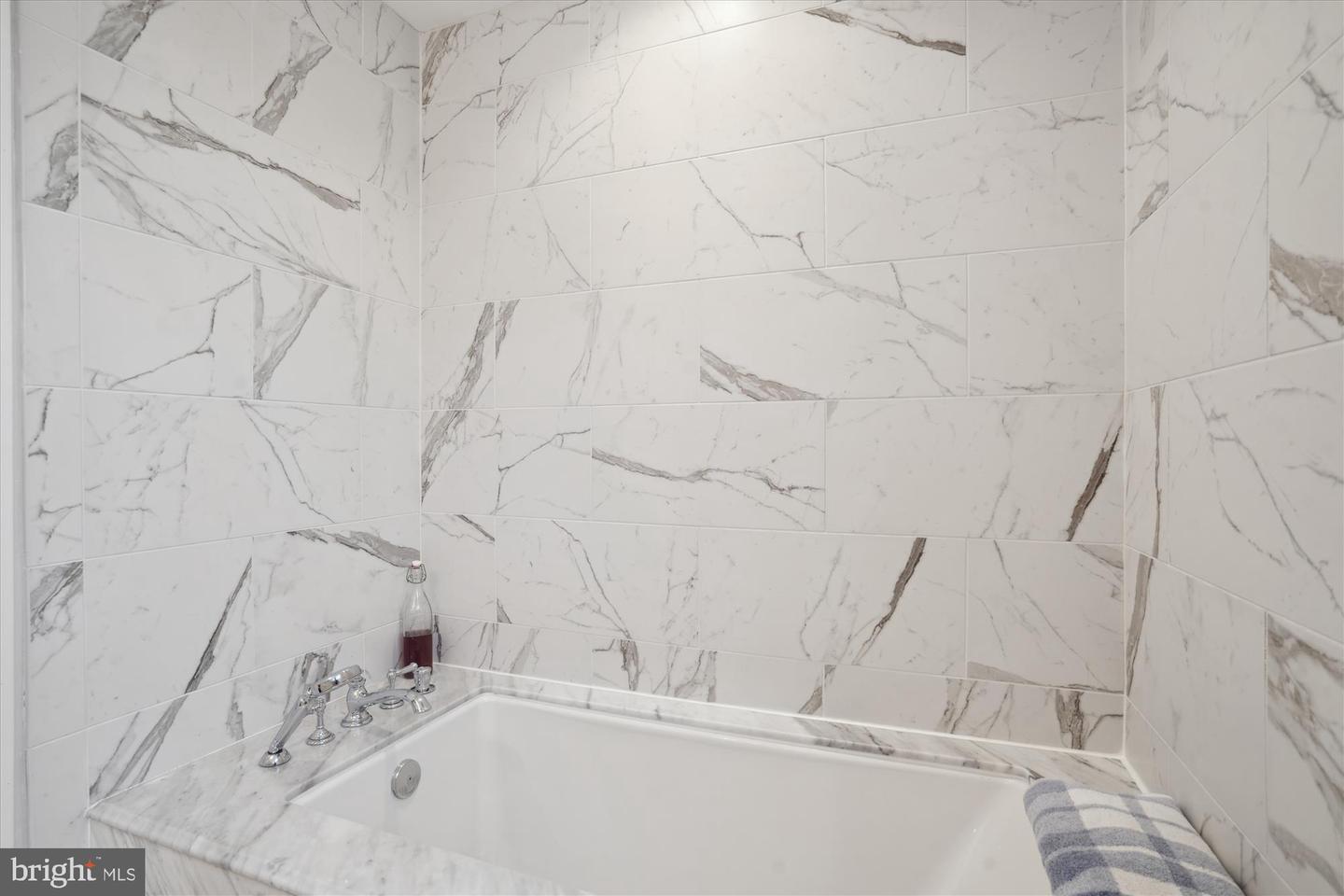 300 S COLUMBUS ST, ALEXANDRIA, Virginia 22314, 3 Bedrooms Bedrooms, 13 Rooms Rooms,3 BathroomsBathrooms,Residential,For sale,300 S COLUMBUS ST,VAAX2045270 MLS # VAAX2045270