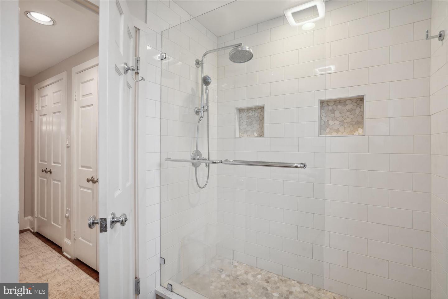 300 S COLUMBUS ST, ALEXANDRIA, Virginia 22314, 3 Bedrooms Bedrooms, 13 Rooms Rooms,3 BathroomsBathrooms,Residential,For sale,300 S COLUMBUS ST,VAAX2045270 MLS # VAAX2045270
