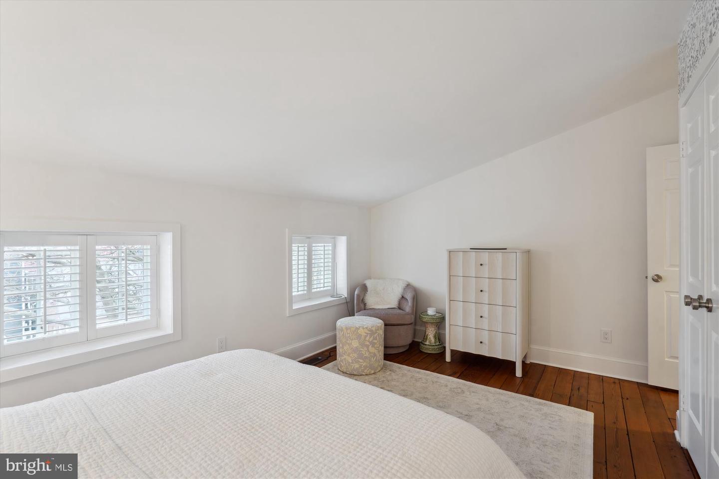 300 S COLUMBUS ST, ALEXANDRIA, Virginia 22314, 3 Bedrooms Bedrooms, 13 Rooms Rooms,3 BathroomsBathrooms,Residential,For sale,300 S COLUMBUS ST,VAAX2045270 MLS # VAAX2045270
