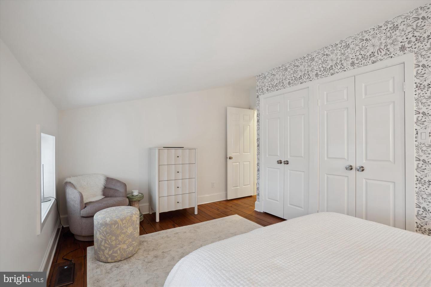 300 S COLUMBUS ST, ALEXANDRIA, Virginia 22314, 3 Bedrooms Bedrooms, 13 Rooms Rooms,3 BathroomsBathrooms,Residential,For sale,300 S COLUMBUS ST,VAAX2045270 MLS # VAAX2045270