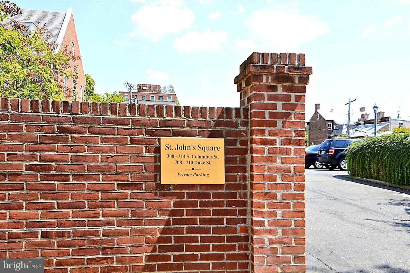 300 S COLUMBUS ST, ALEXANDRIA, Virginia 22314, 3 Bedrooms Bedrooms, 13 Rooms Rooms,3 BathroomsBathrooms,Residential,For sale,300 S COLUMBUS ST,VAAX2045270 MLS # VAAX2045270