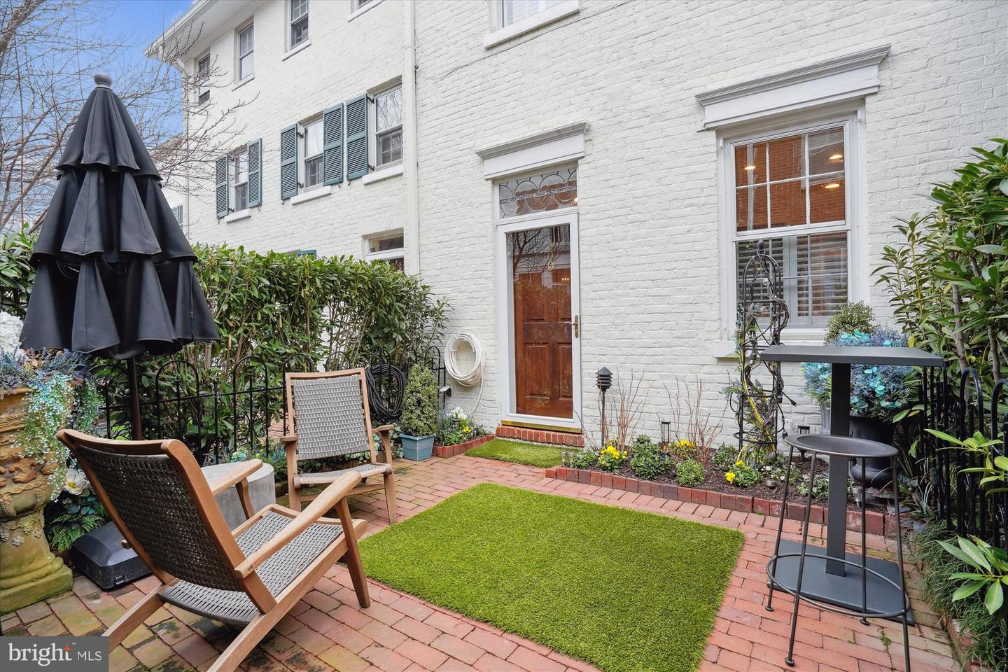300 S COLUMBUS ST, ALEXANDRIA, Virginia 22314, 3 Bedrooms Bedrooms, 13 Rooms Rooms,3 BathroomsBathrooms,Residential,For sale,300 S COLUMBUS ST,VAAX2045270 MLS # VAAX2045270