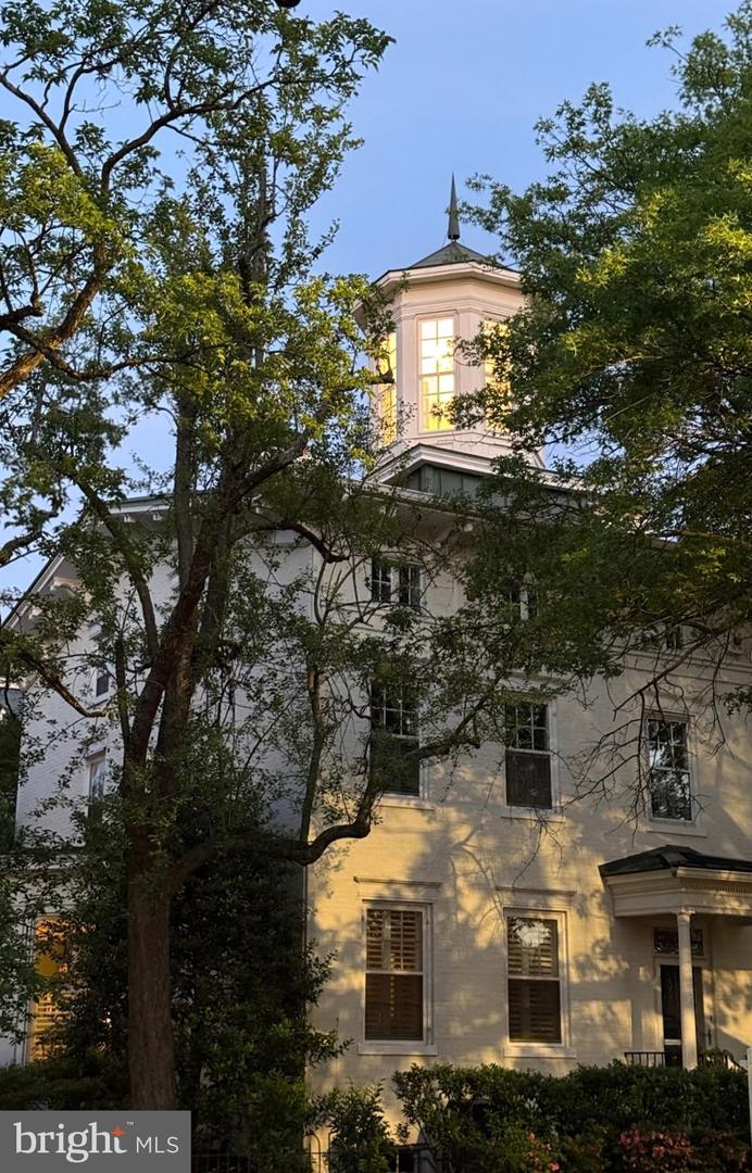 300 S COLUMBUS ST, ALEXANDRIA, Virginia 22314, 3 Bedrooms Bedrooms, 13 Rooms Rooms,3 BathroomsBathrooms,Residential,For sale,300 S COLUMBUS ST,VAAX2045270 MLS # VAAX2045270