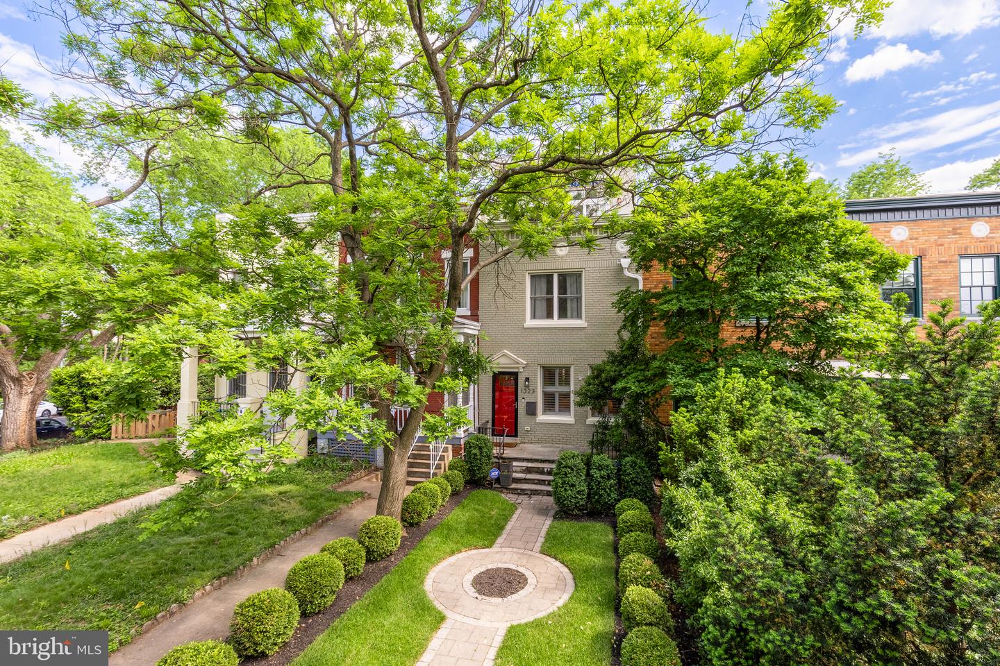 1323 SOUTH CAROLINA AVE SE, WASHINGTON, District Of Columbia 20003, 4 Bedrooms Bedrooms, ,2 BathroomsBathrooms,Residential,For sale,1323 SOUTH CAROLINA AVE SE,DCDC2200398 MLS # DCDC2200398