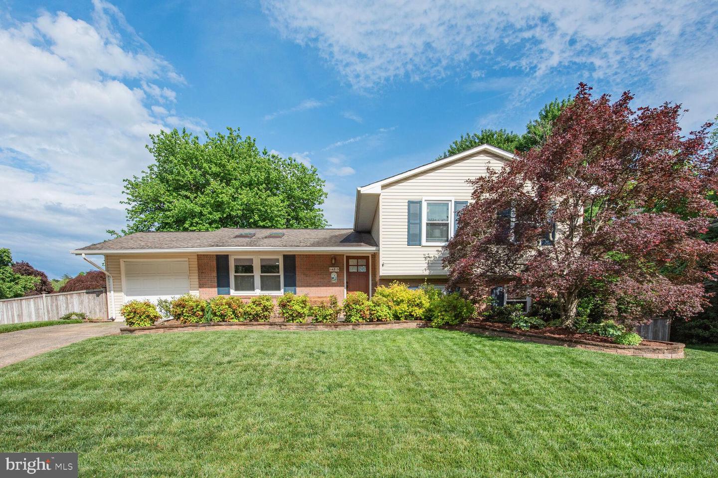 14815 CRANOKE ST, CENTREVILLE, Virginia 20120, 4 Bedrooms Bedrooms, ,3 BathroomsBathrooms,Residential,For sale,14815 CRANOKE ST,VAFX2240636 MLS # VAFX2240636