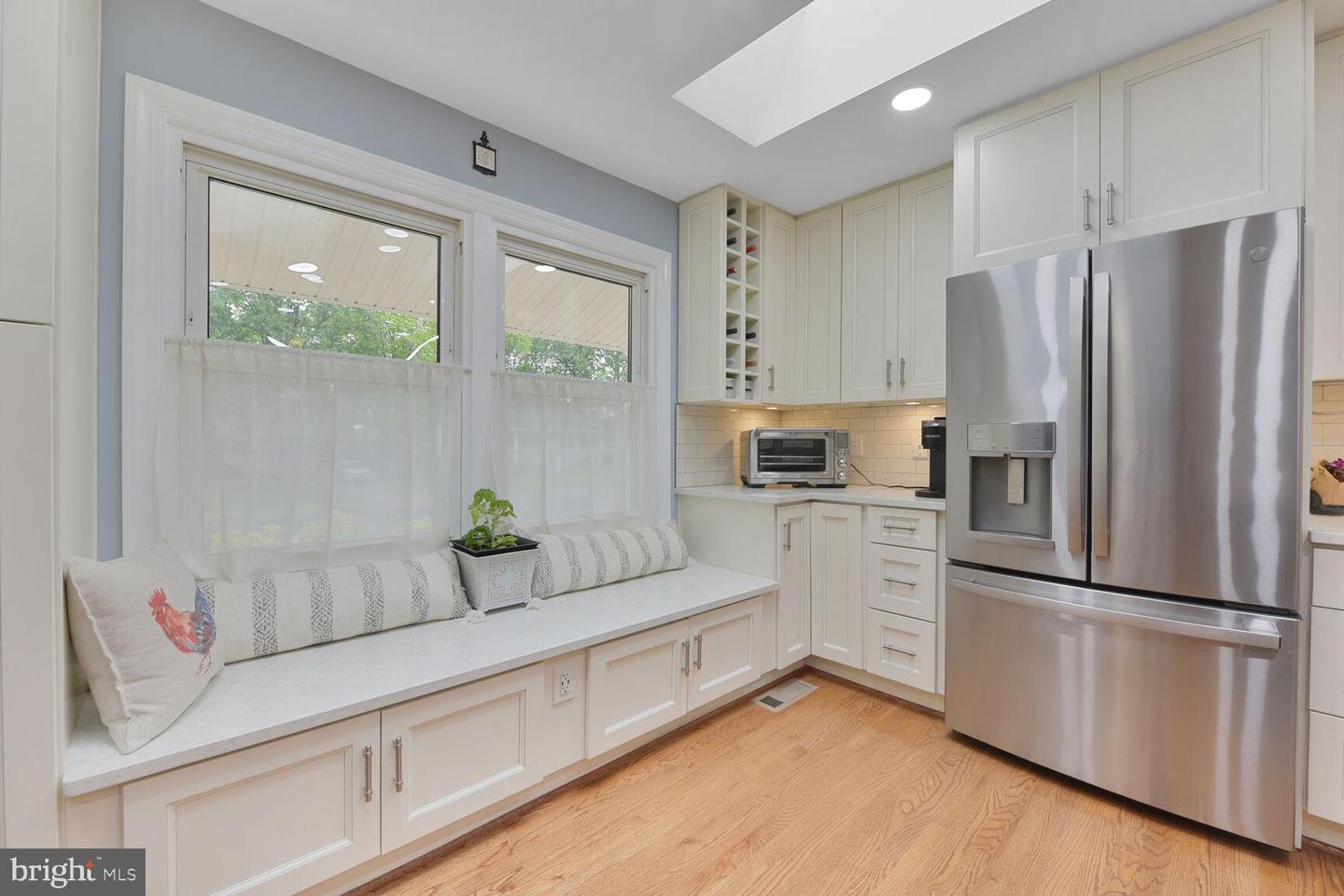 14815 CRANOKE ST, CENTREVILLE, Virginia 20120, 4 Bedrooms Bedrooms, ,3 BathroomsBathrooms,Residential,For sale,14815 CRANOKE ST,VAFX2240636 MLS # VAFX2240636