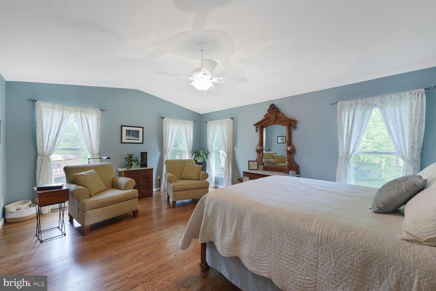 14815 CRANOKE ST, CENTREVILLE, Virginia 20120, 4 Bedrooms Bedrooms, ,3 BathroomsBathrooms,Residential,For sale,14815 CRANOKE ST,VAFX2240636 MLS # VAFX2240636