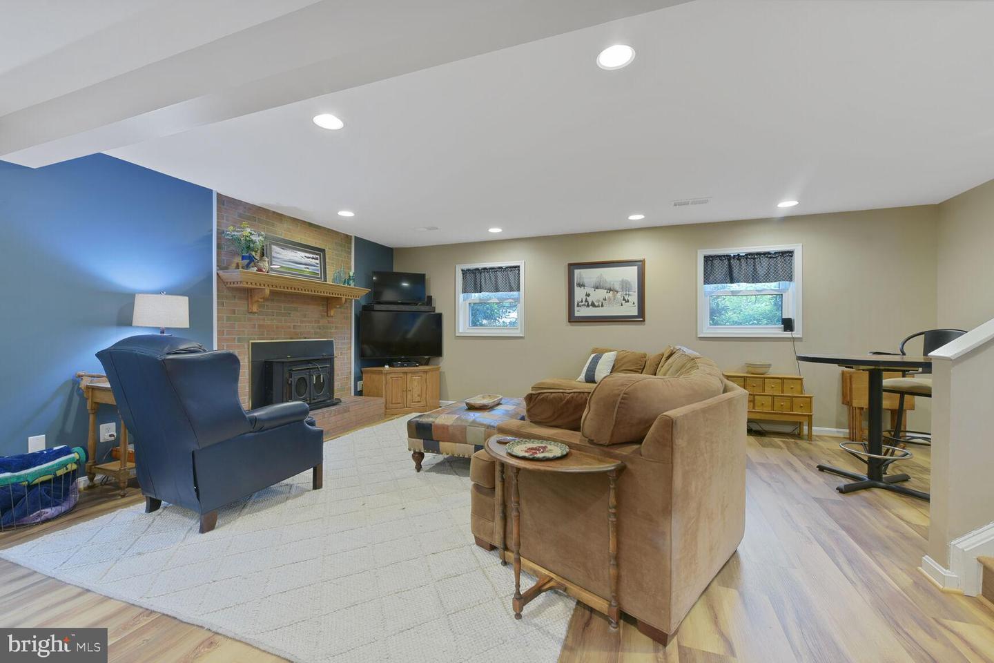 14815 CRANOKE ST, CENTREVILLE, Virginia 20120, 4 Bedrooms Bedrooms, ,3 BathroomsBathrooms,Residential,For sale,14815 CRANOKE ST,VAFX2240636 MLS # VAFX2240636