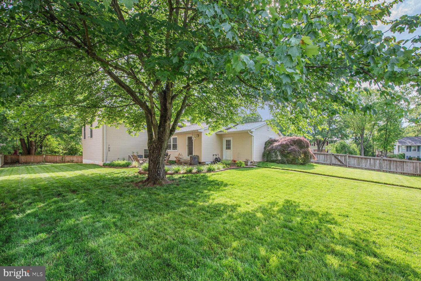 14815 CRANOKE ST, CENTREVILLE, Virginia 20120, 4 Bedrooms Bedrooms, ,3 BathroomsBathrooms,Residential,For sale,14815 CRANOKE ST,VAFX2240636 MLS # VAFX2240636