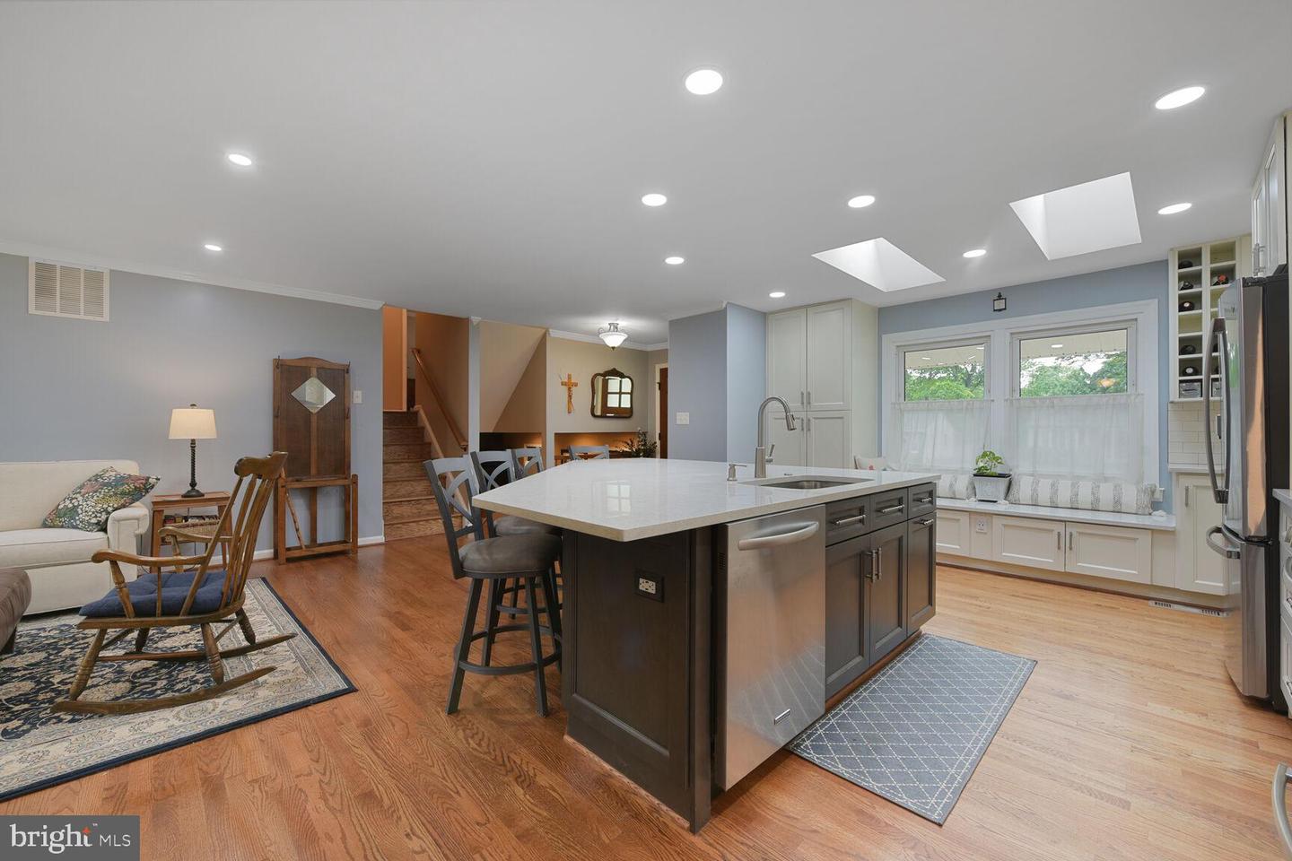 14815 CRANOKE ST, CENTREVILLE, Virginia 20120, 4 Bedrooms Bedrooms, ,3 BathroomsBathrooms,Residential,For sale,14815 CRANOKE ST,VAFX2240636 MLS # VAFX2240636