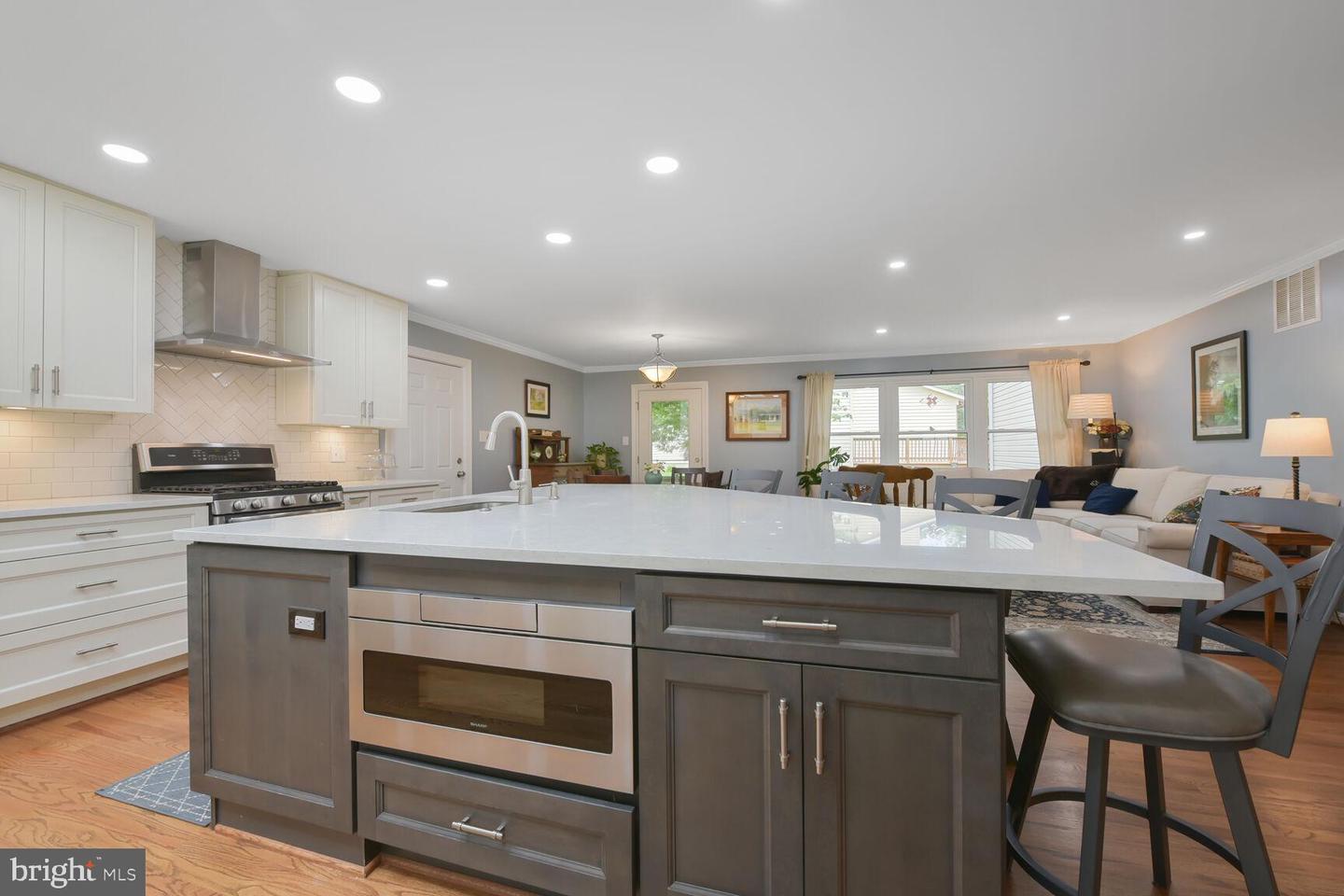 14815 CRANOKE ST, CENTREVILLE, Virginia 20120, 4 Bedrooms Bedrooms, ,3 BathroomsBathrooms,Residential,For sale,14815 CRANOKE ST,VAFX2240636 MLS # VAFX2240636