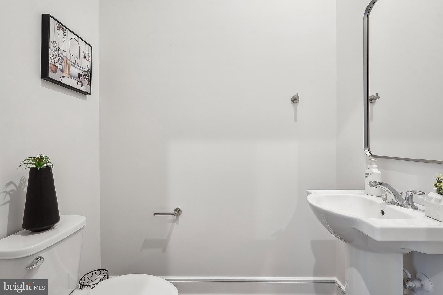 43244 GREELEY SQ, ASHBURN, Virginia 20148, 3 Bedrooms Bedrooms, ,3 BathroomsBathrooms,Residential,For sale,43244 GREELEY SQ,VALO2096356 MLS # VALO2096356