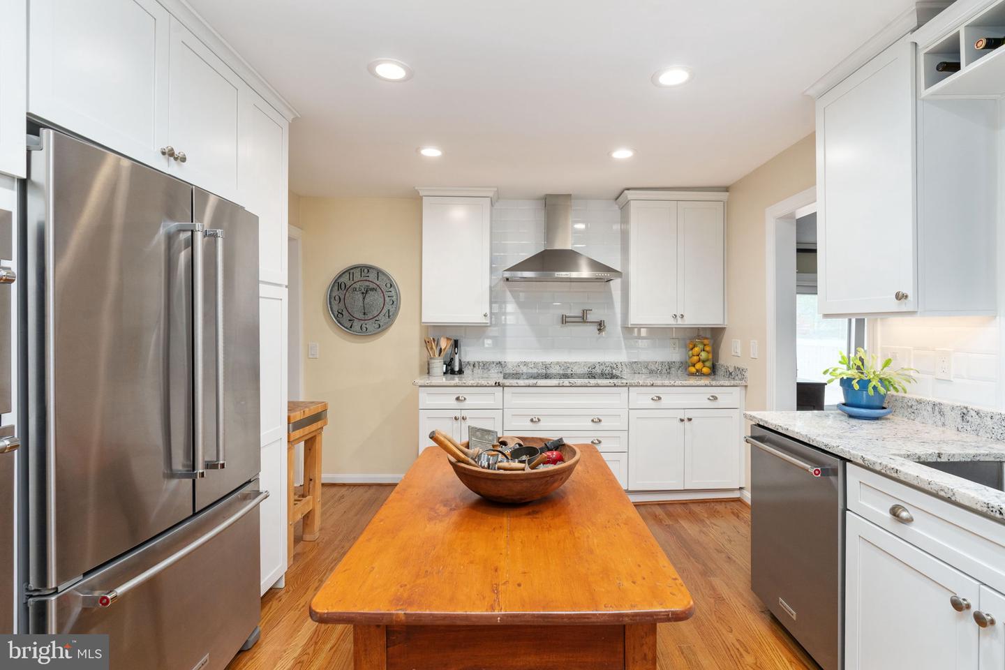 4 HUNTINGTON DR, FREDERICKSBURG, Virginia 22405, 4 Bedrooms Bedrooms, ,2 BathroomsBathrooms,Residential,For sale,4 HUNTINGTON DR,VAST2038796 MLS # VAST2038796