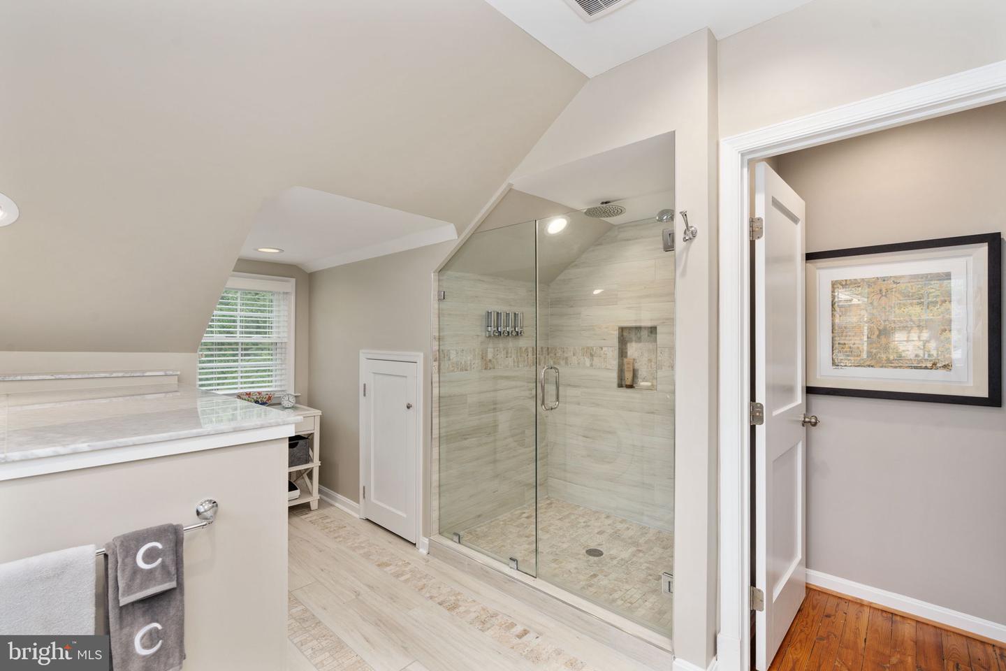 4 HUNTINGTON DR, FREDERICKSBURG, Virginia 22405, 4 Bedrooms Bedrooms, ,2 BathroomsBathrooms,Residential,For sale,4 HUNTINGTON DR,VAST2038796 MLS # VAST2038796