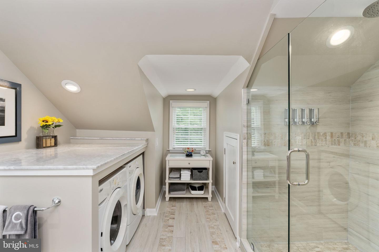 4 HUNTINGTON DR, FREDERICKSBURG, Virginia 22405, 4 Bedrooms Bedrooms, ,2 BathroomsBathrooms,Residential,For sale,4 HUNTINGTON DR,VAST2038796 MLS # VAST2038796