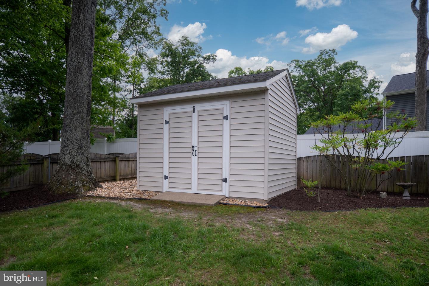 4 HUNTINGTON DR, FREDERICKSBURG, Virginia 22405, 4 Bedrooms Bedrooms, ,2 BathroomsBathrooms,Residential,For sale,4 HUNTINGTON DR,VAST2038796 MLS # VAST2038796