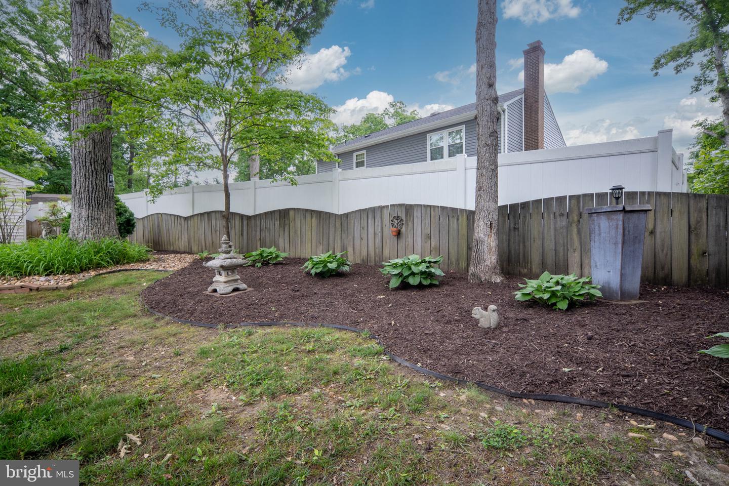 4 HUNTINGTON DR, FREDERICKSBURG, Virginia 22405, 4 Bedrooms Bedrooms, ,2 BathroomsBathrooms,Residential,For sale,4 HUNTINGTON DR,VAST2038796 MLS # VAST2038796