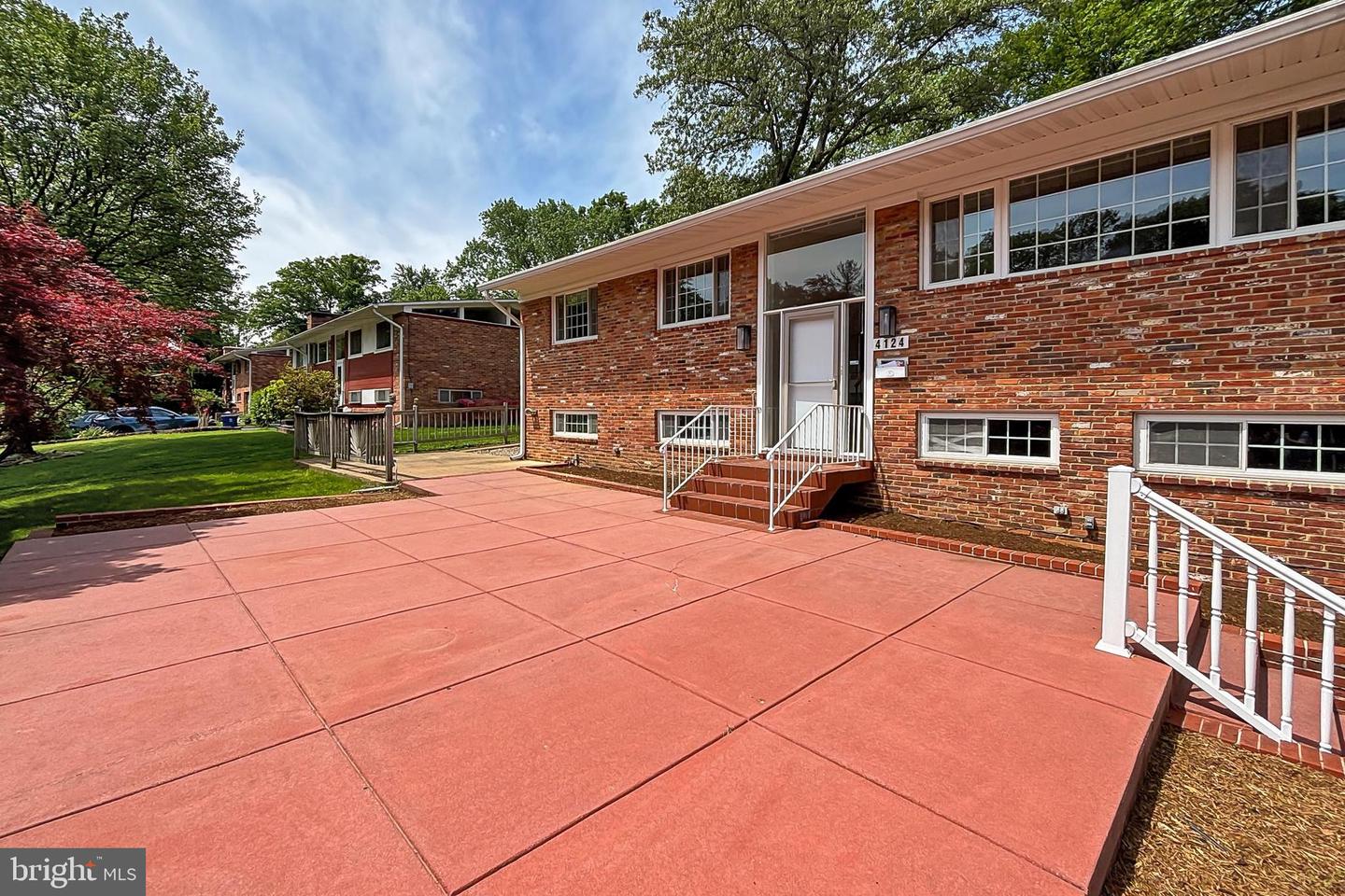 4124 WATKINS TRL, ANNANDALE, Virginia 22003, 5 Bedrooms Bedrooms, ,3 BathroomsBathrooms,Residential,For sale,4124 WATKINS TRL,VAFX2240738 MLS # VAFX2240738