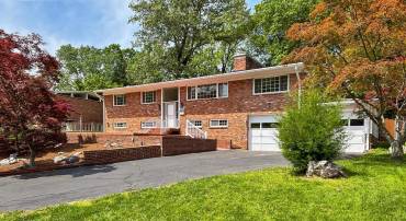4124 WATKINS TRL, ANNANDALE, Virginia 22003, 5 Bedrooms Bedrooms, ,3 BathroomsBathrooms,Residential,For sale,4124 WATKINS TRL,VAFX2240738 MLS # VAFX2240738