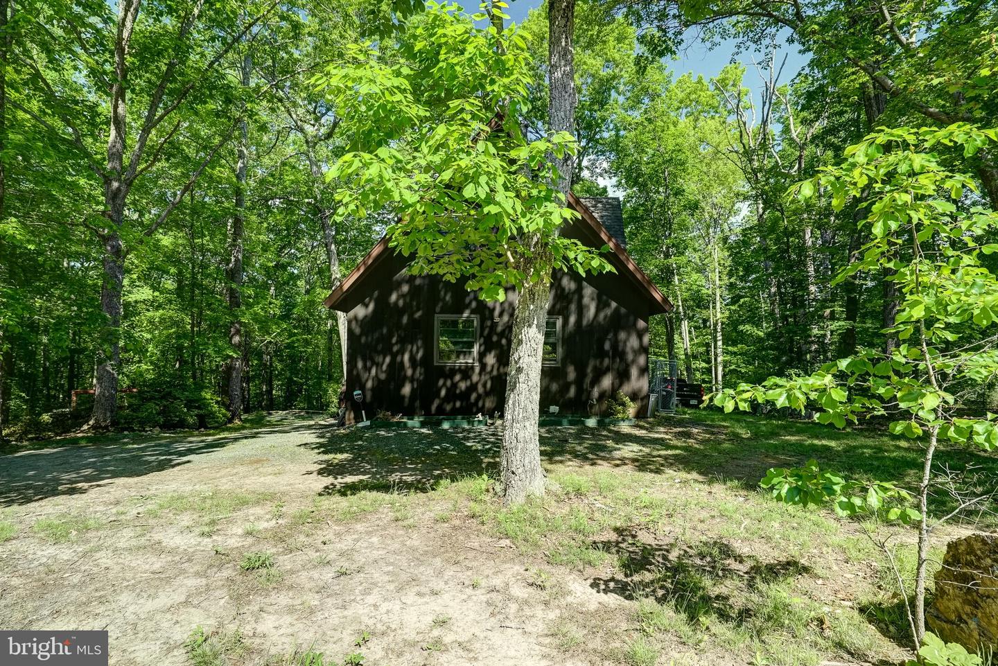 5322 WOODSTONE CT, LOUISA, Virginia 23093, 4 Bedrooms Bedrooms, ,3 BathroomsBathrooms,Residential,For sale,5322 WOODSTONE CT,VAGO2000370 MLS # VAGO2000370