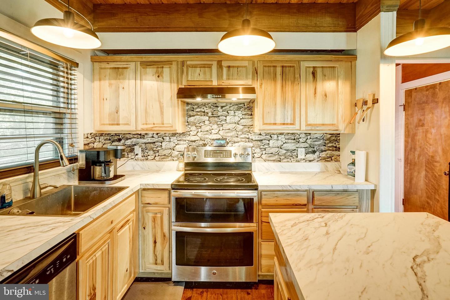 5322 WOODSTONE CT, LOUISA, Virginia 23093, 4 Bedrooms Bedrooms, ,3 BathroomsBathrooms,Residential,For sale,5322 WOODSTONE CT,VAGO2000370 MLS # VAGO2000370