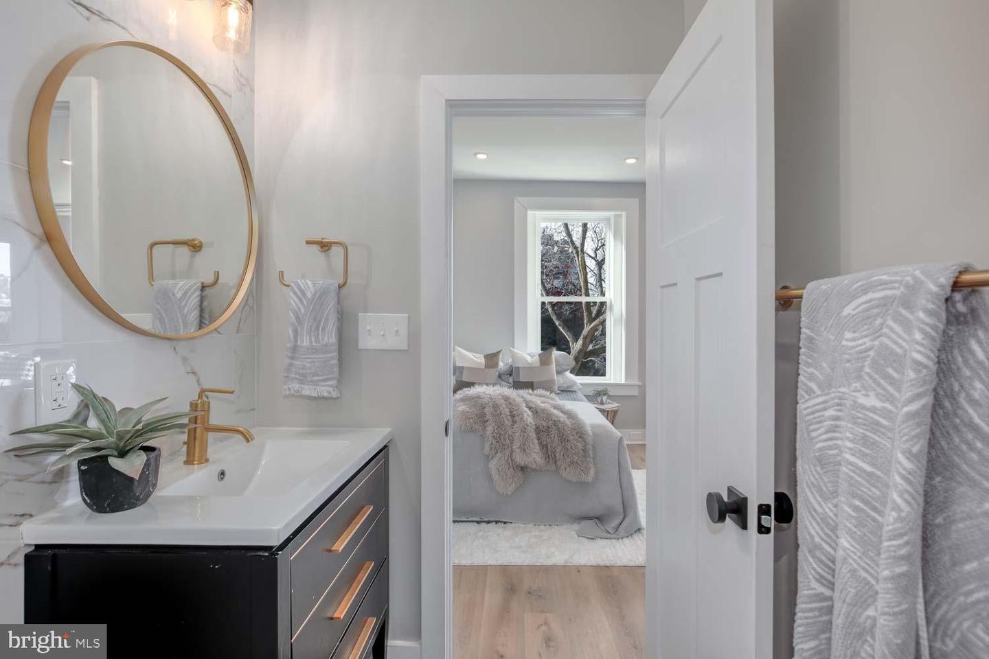 1634 S ST NW #3, WASHINGTON, District Of Columbia 20009, ,1 BathroomBathrooms,Residential,For sale,1634 S ST NW #3,DCDC2200048 MLS # DCDC2200048