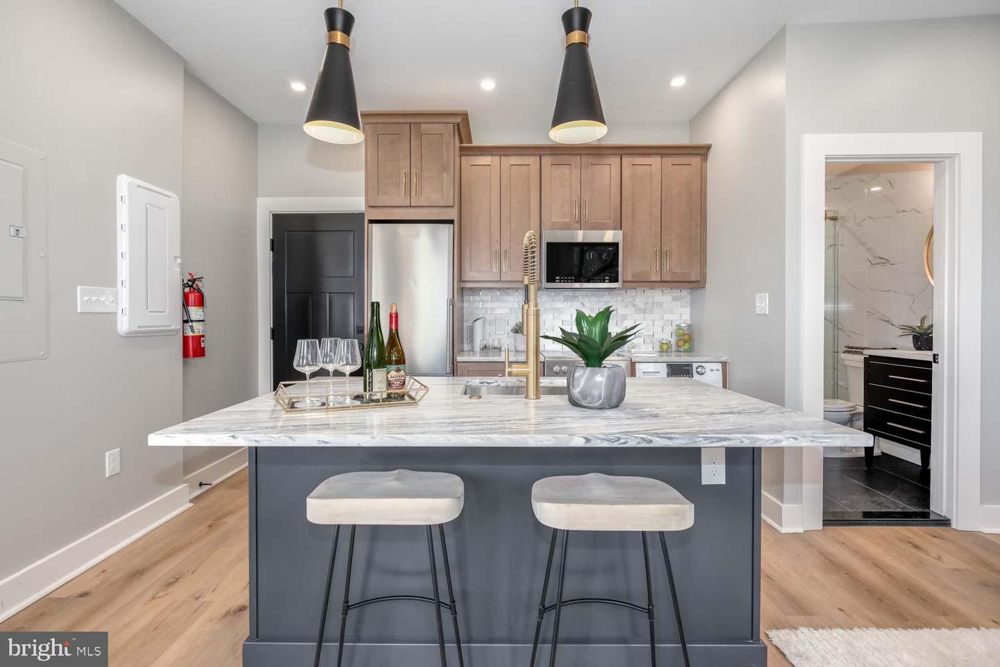 1634 S ST NW #3, WASHINGTON, District Of Columbia 20009, ,1 BathroomBathrooms,Residential,For sale,1634 S ST NW #3,DCDC2200048 MLS # DCDC2200048