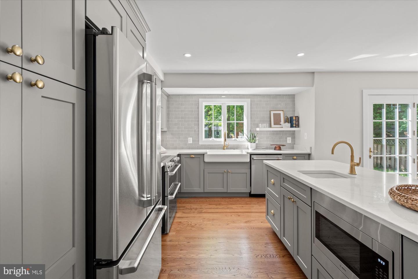 2902 MAYER PL, ALEXANDRIA, Virginia 22302, 4 Bedrooms Bedrooms, ,3 BathroomsBathrooms,Residential,For sale,2902 MAYER PL,VAAX2045244 MLS # VAAX2045244