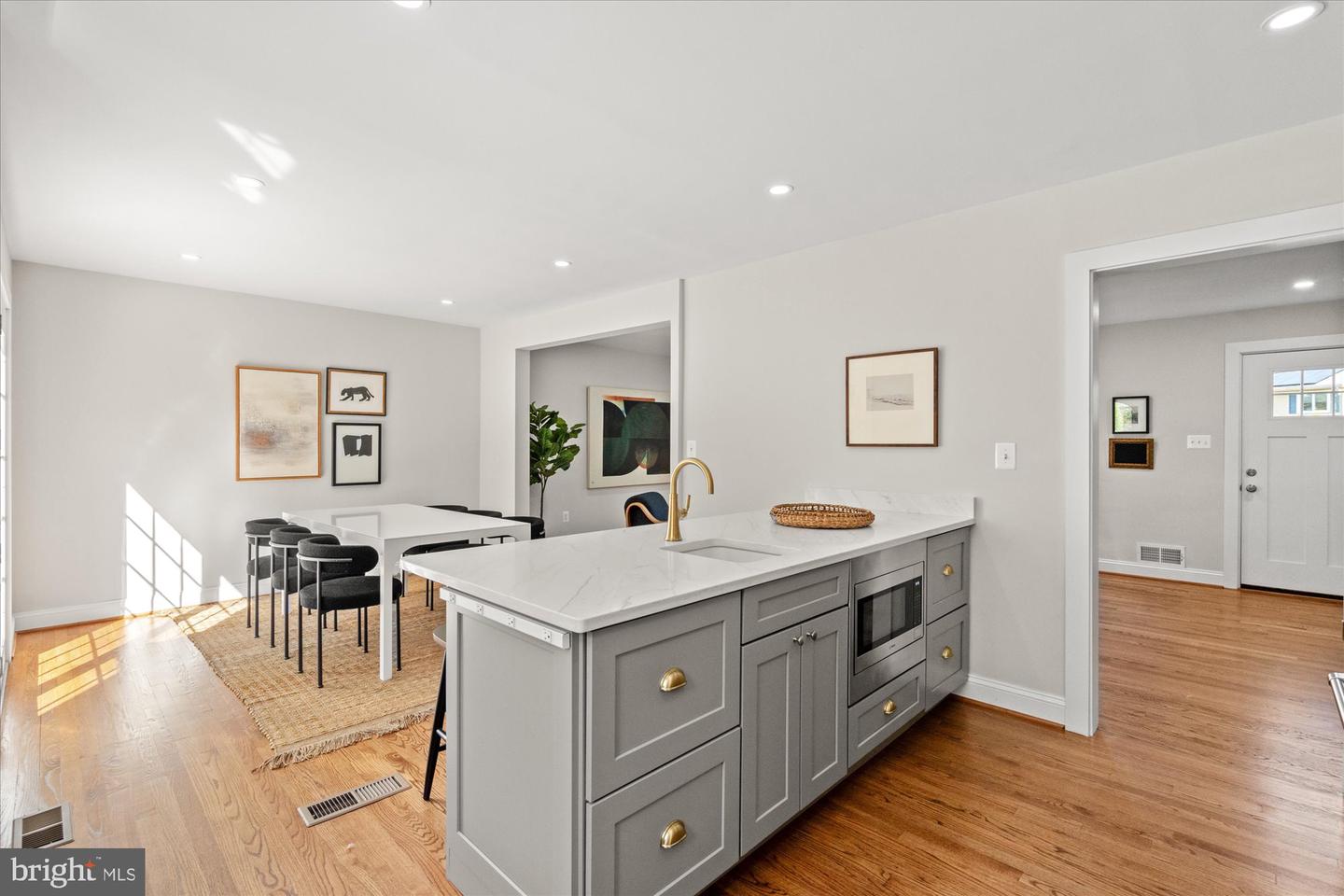 2902 MAYER PL, ALEXANDRIA, Virginia 22302, 4 Bedrooms Bedrooms, ,3 BathroomsBathrooms,Residential,For sale,2902 MAYER PL,VAAX2045244 MLS # VAAX2045244