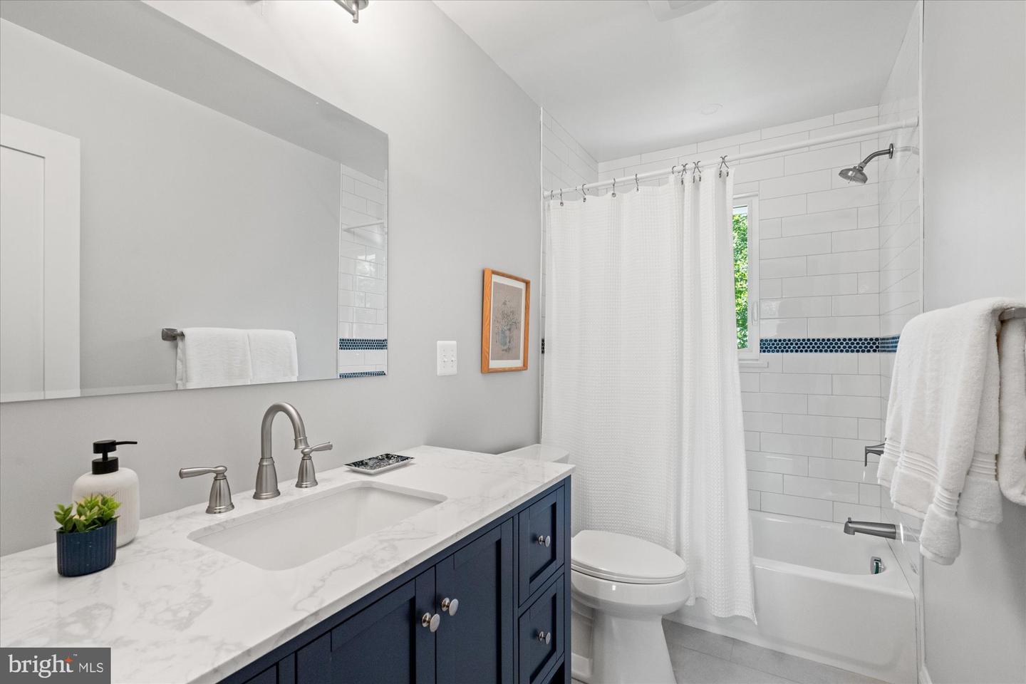 2902 MAYER PL, ALEXANDRIA, Virginia 22302, 4 Bedrooms Bedrooms, ,3 BathroomsBathrooms,Residential,For sale,2902 MAYER PL,VAAX2045244 MLS # VAAX2045244