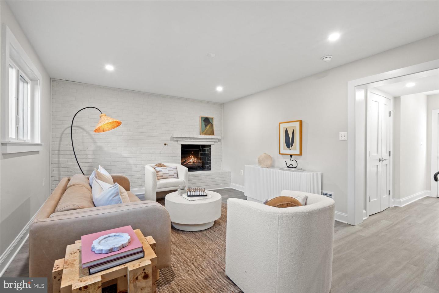 2902 MAYER PL, ALEXANDRIA, Virginia 22302, 4 Bedrooms Bedrooms, ,3 BathroomsBathrooms,Residential,For sale,2902 MAYER PL,VAAX2045244 MLS # VAAX2045244
