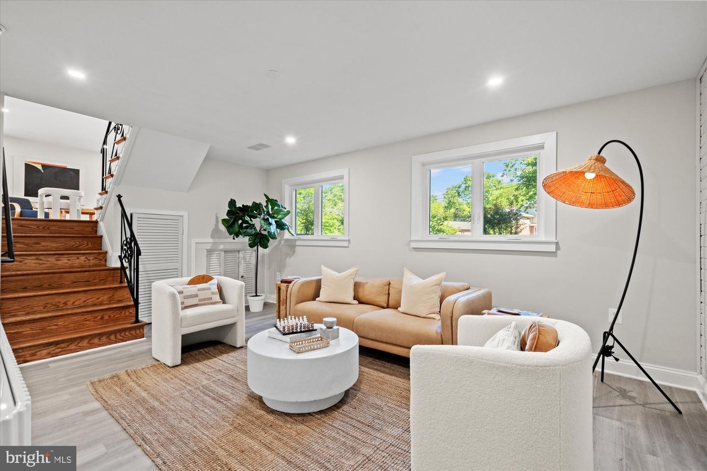 2902 MAYER PL, ALEXANDRIA, Virginia 22302, 4 Bedrooms Bedrooms, ,3 BathroomsBathrooms,Residential,For sale,2902 MAYER PL,VAAX2045244 MLS # VAAX2045244