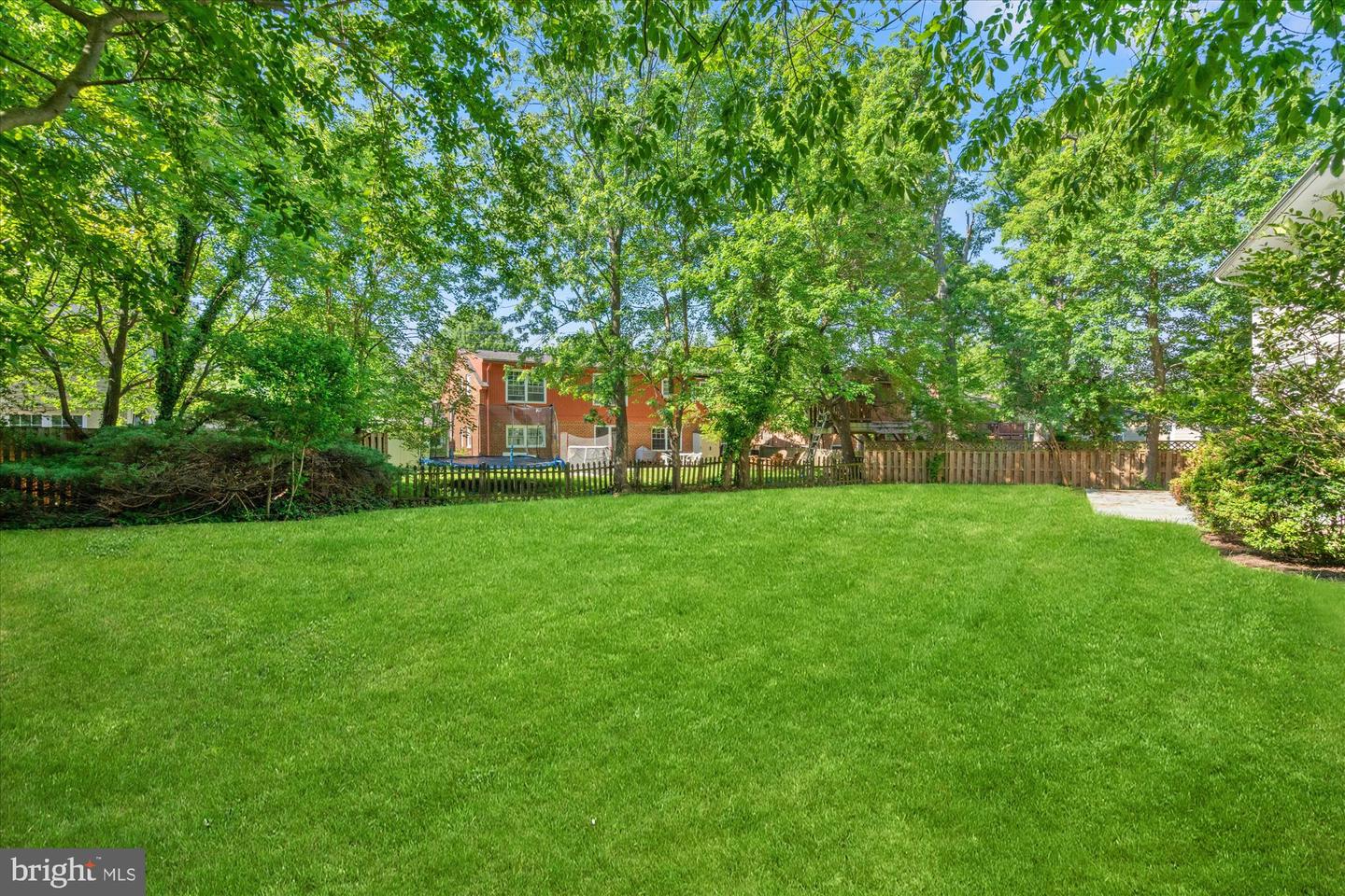 2902 MAYER PL, ALEXANDRIA, Virginia 22302, 4 Bedrooms Bedrooms, ,3 BathroomsBathrooms,Residential,For sale,2902 MAYER PL,VAAX2045244 MLS # VAAX2045244