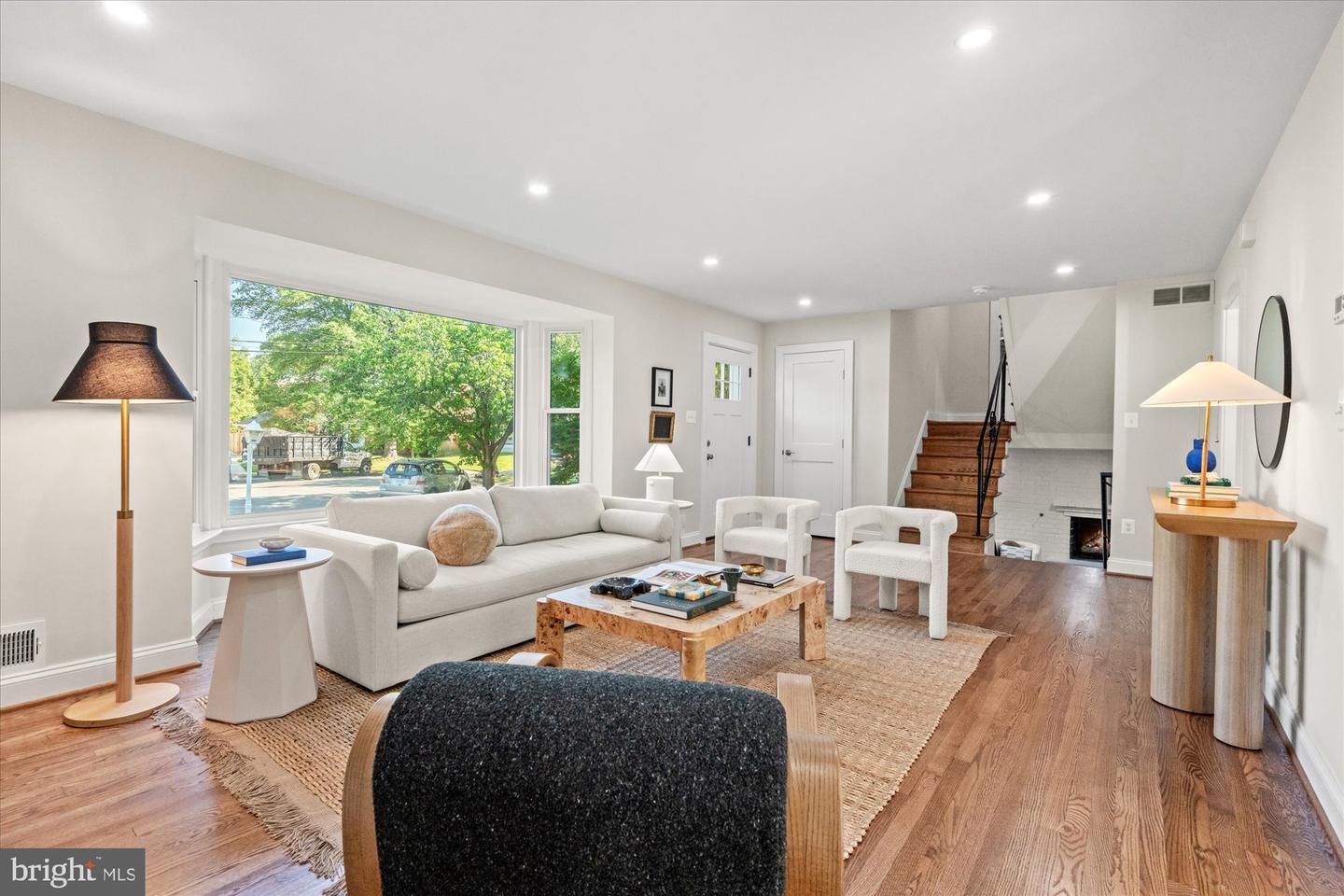 2902 MAYER PL, ALEXANDRIA, Virginia 22302, 4 Bedrooms Bedrooms, ,3 BathroomsBathrooms,Residential,For sale,2902 MAYER PL,VAAX2045244 MLS # VAAX2045244