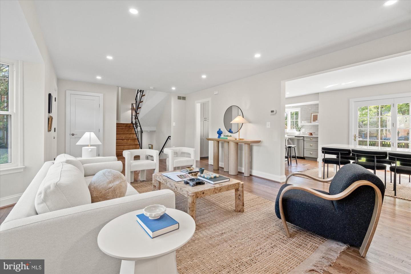 2902 MAYER PL, ALEXANDRIA, Virginia 22302, 4 Bedrooms Bedrooms, ,3 BathroomsBathrooms,Residential,For sale,2902 MAYER PL,VAAX2045244 MLS # VAAX2045244