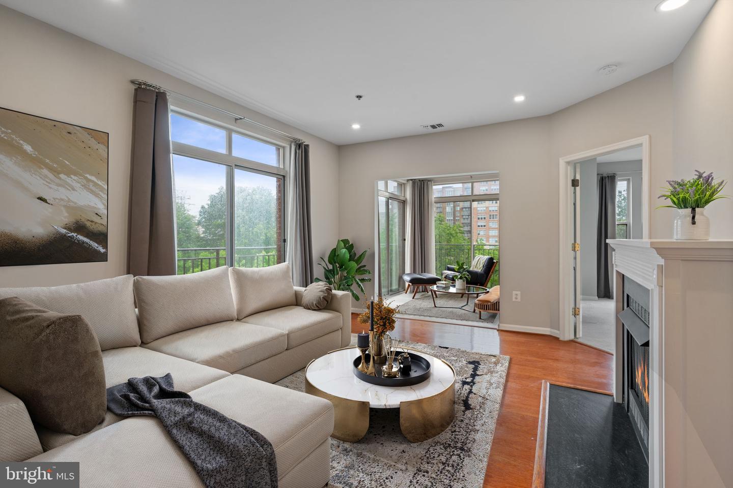 1860 STRATFORD PARK PL #305, RESTON, Virginia 20190, 2 Bedrooms Bedrooms, ,2 BathroomsBathrooms,Residential,For sale,1860 STRATFORD PARK PL #305,VAFX2240384 MLS # VAFX2240384