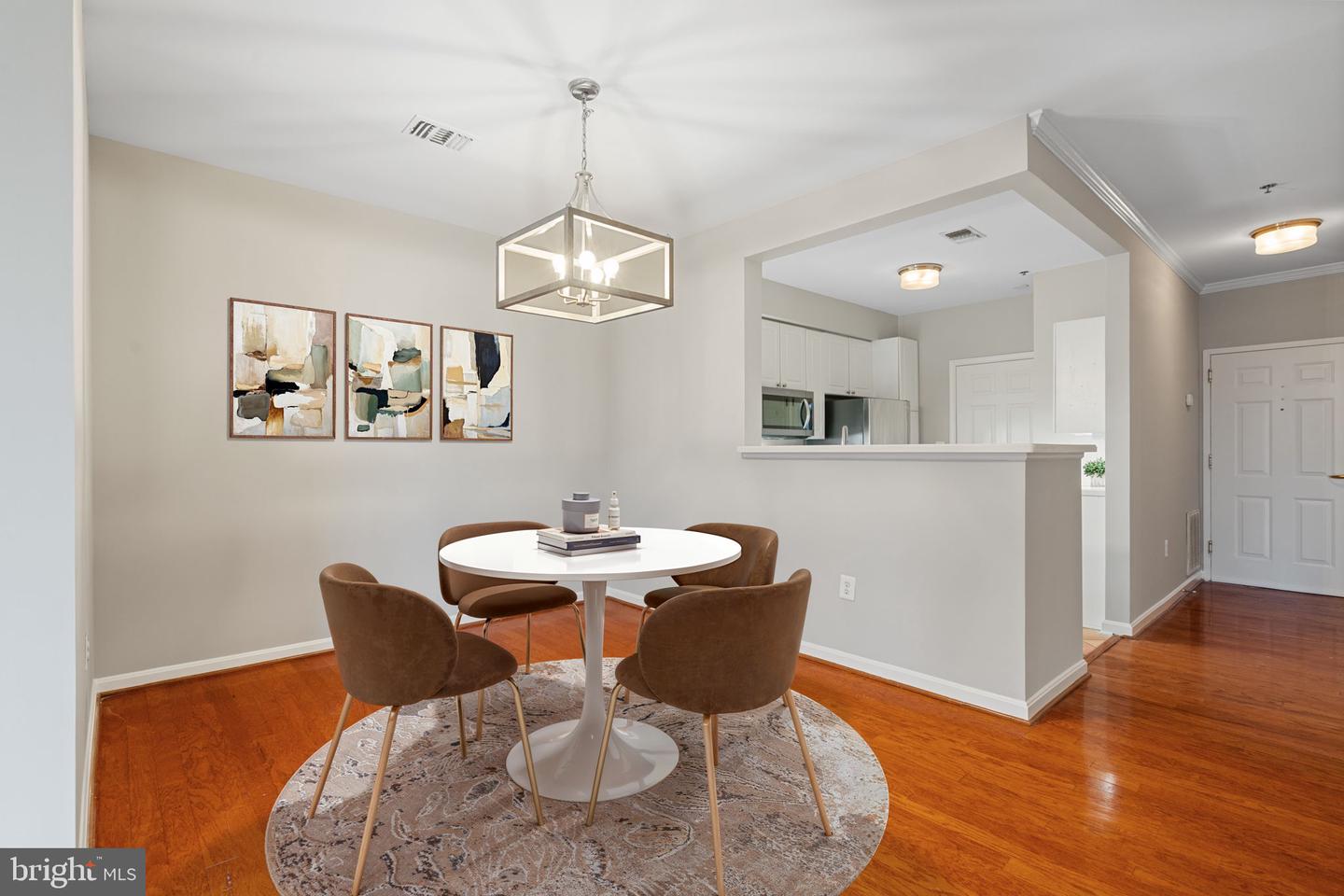 1860 STRATFORD PARK PL #305, RESTON, Virginia 20190, 2 Bedrooms Bedrooms, ,2 BathroomsBathrooms,Residential,For sale,1860 STRATFORD PARK PL #305,VAFX2240384 MLS # VAFX2240384