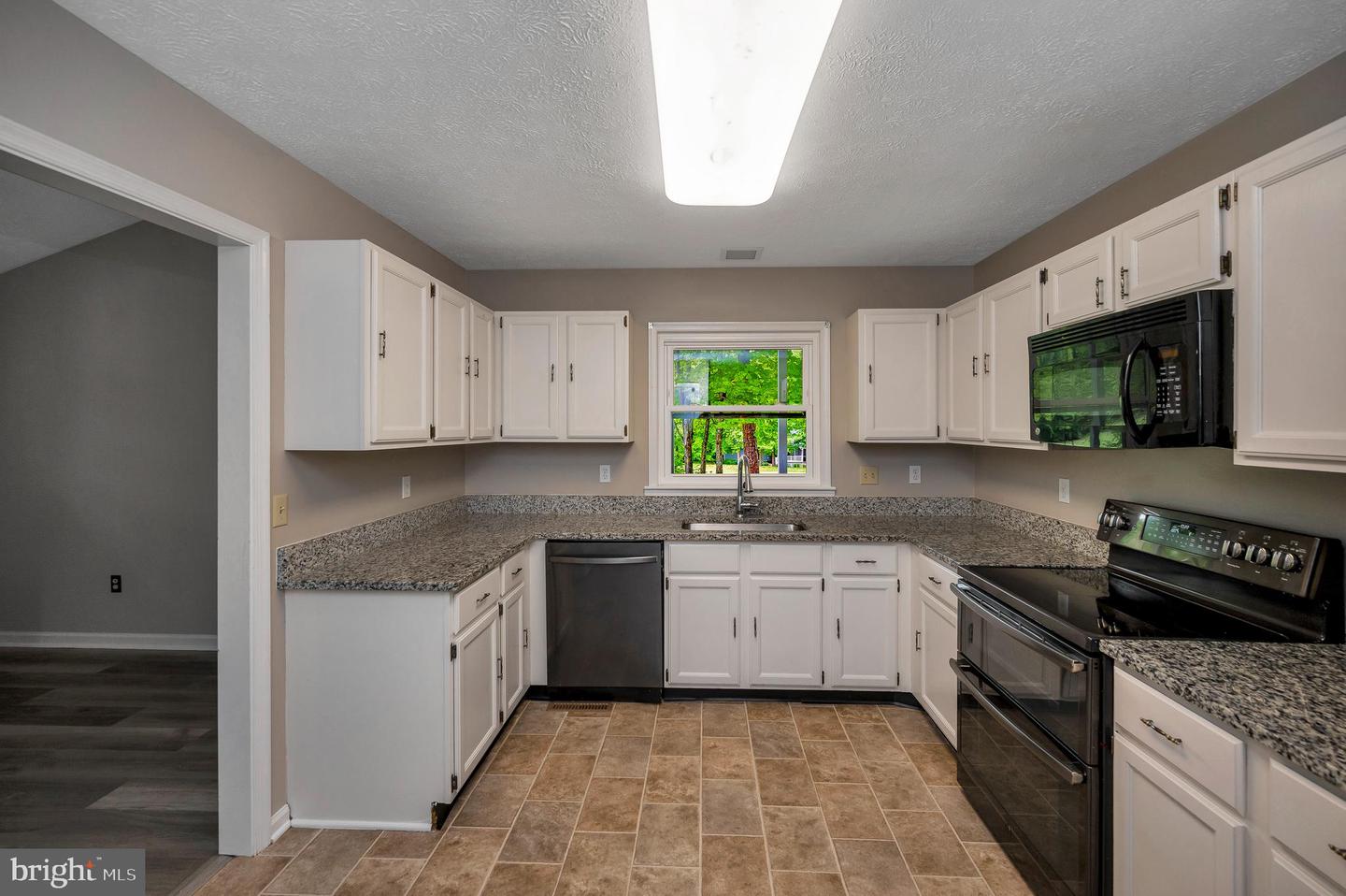 141 EAGLE CT, LOCUST GROVE, Virginia 22508, 3 Bedrooms Bedrooms, ,2 BathroomsBathrooms,Residential,For sale,141 EAGLE CT,VAOR2009682 MLS # VAOR2009682