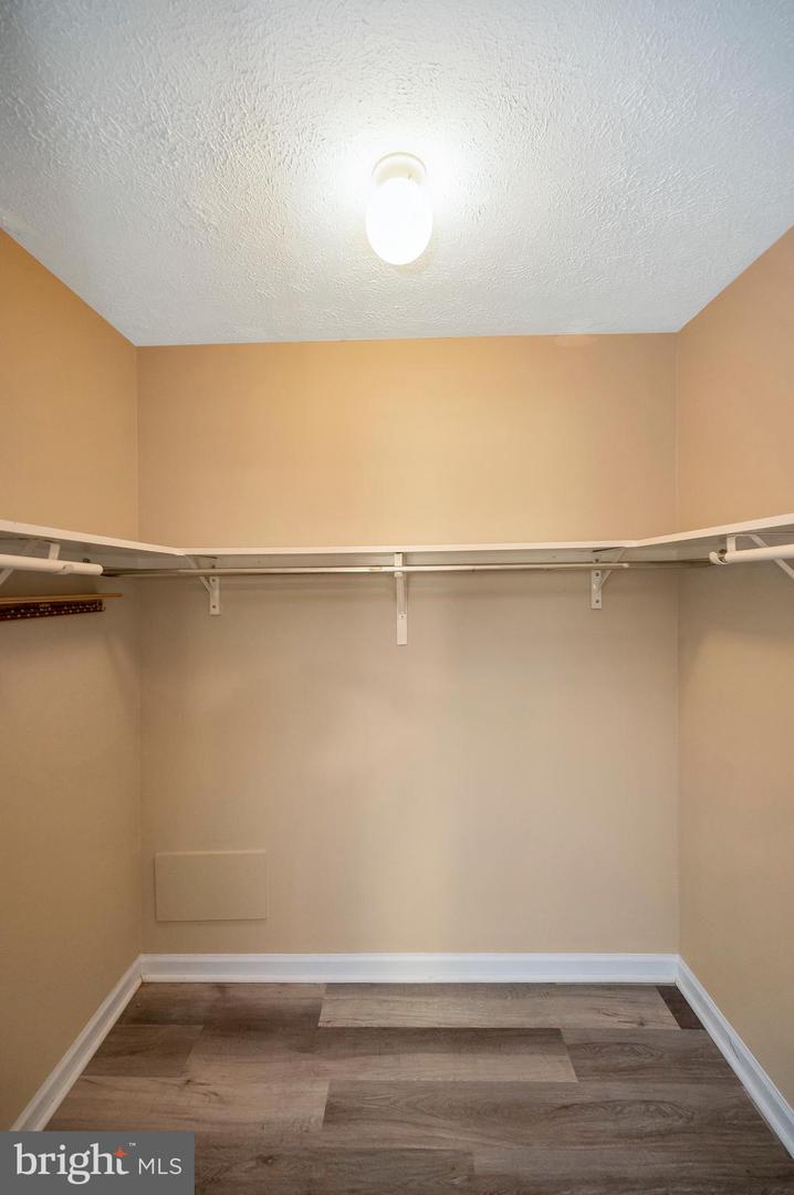 141 EAGLE CT, LOCUST GROVE, Virginia 22508, 3 Bedrooms Bedrooms, ,2 BathroomsBathrooms,Residential,For sale,141 EAGLE CT,VAOR2009682 MLS # VAOR2009682