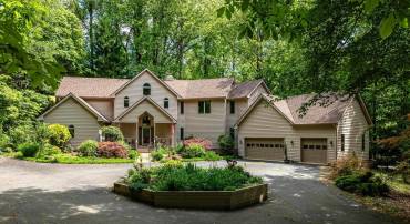 691 STONEY CREEK WEST, NELLYSFORD, Virginia 22958, 4 Bedrooms Bedrooms, ,3 BathroomsBathrooms,Residential,For sale,691 STONEY CREEK WEST,664483 MLS # 664483