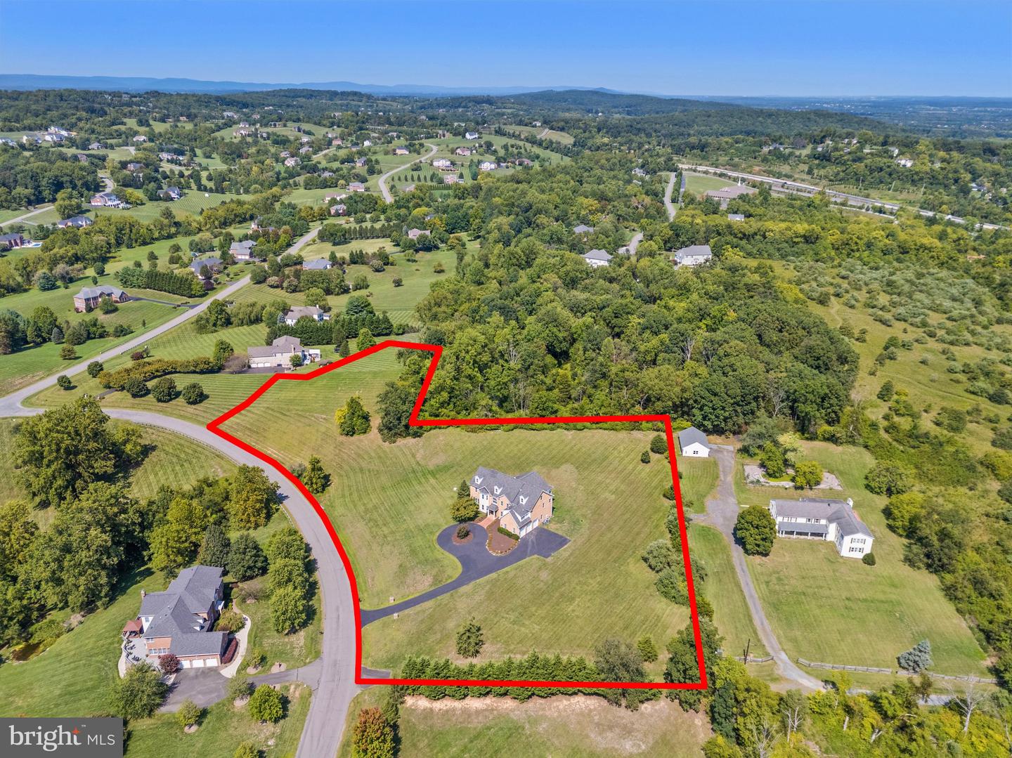 40752 CANONGATE DR, LEESBURG, Virginia 20175, 4 Bedrooms Bedrooms, ,4 BathroomsBathrooms,Residential,For sale,40752 CANONGATE DR,VALO2096384 MLS # VALO2096384