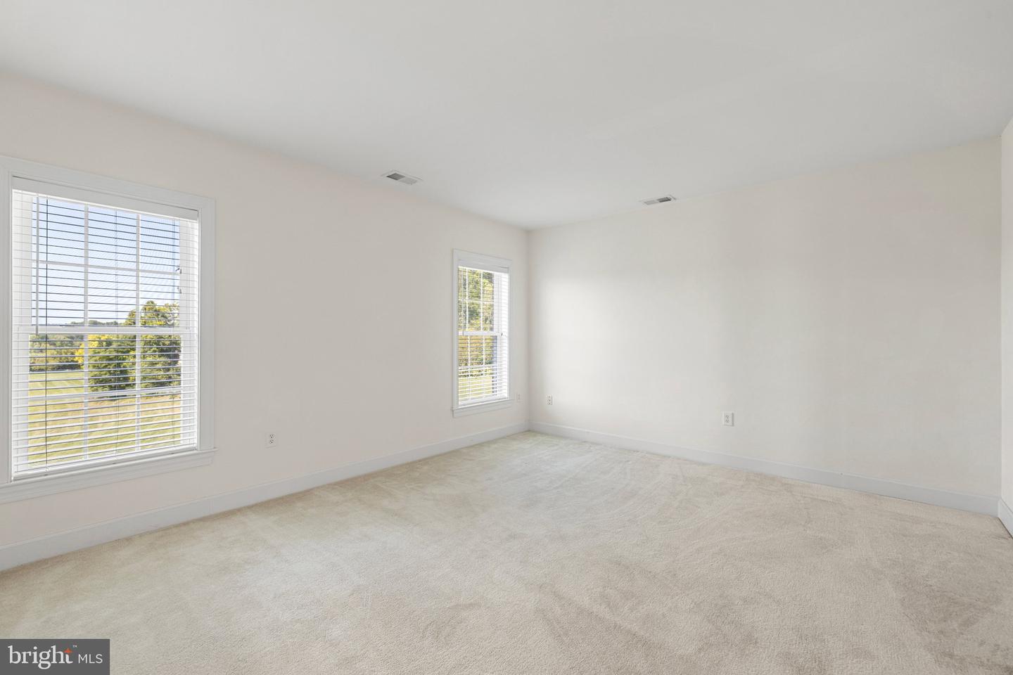 40752 CANONGATE DR, LEESBURG, Virginia 20175, 4 Bedrooms Bedrooms, ,4 BathroomsBathrooms,Residential,For sale,40752 CANONGATE DR,VALO2096384 MLS # VALO2096384